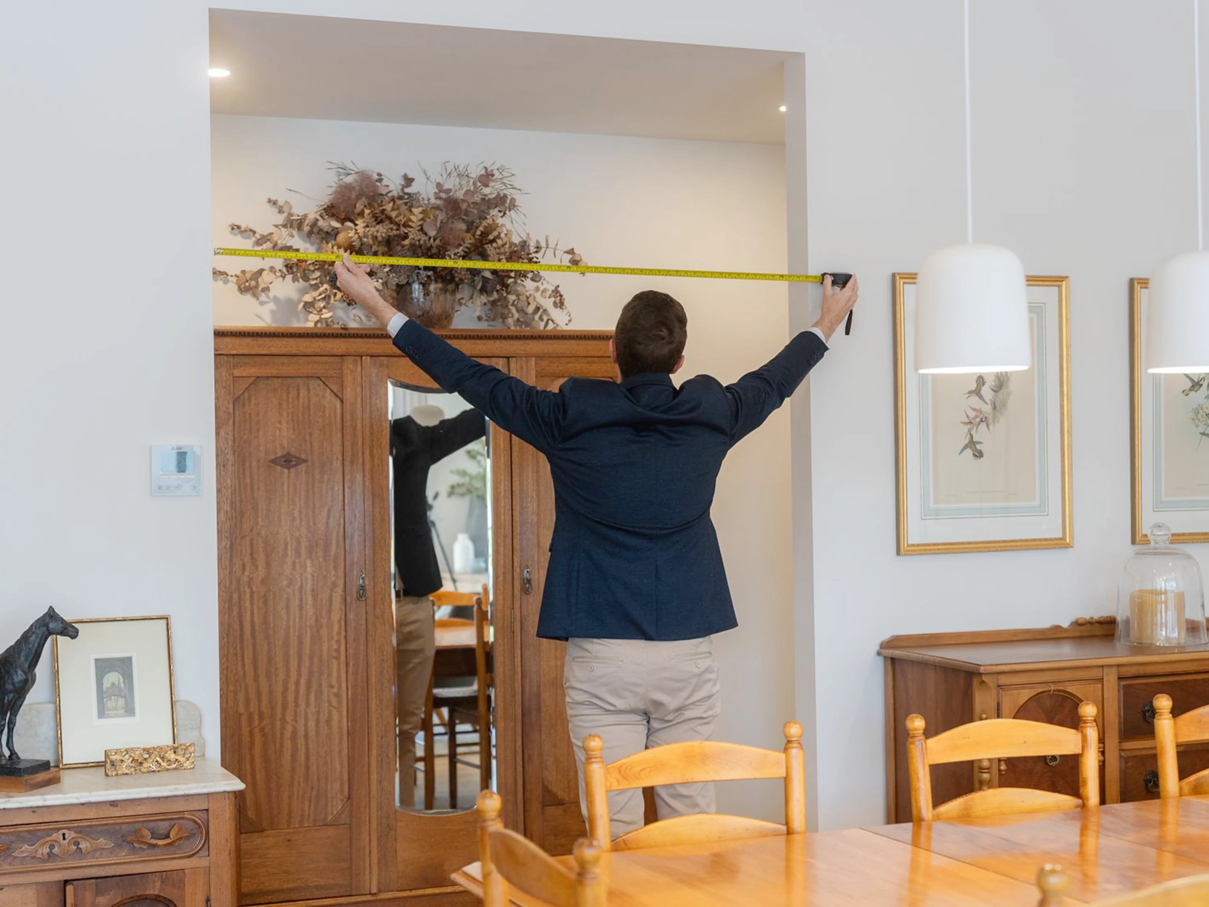How Much Space Should You Leave Around a Dining Table?
