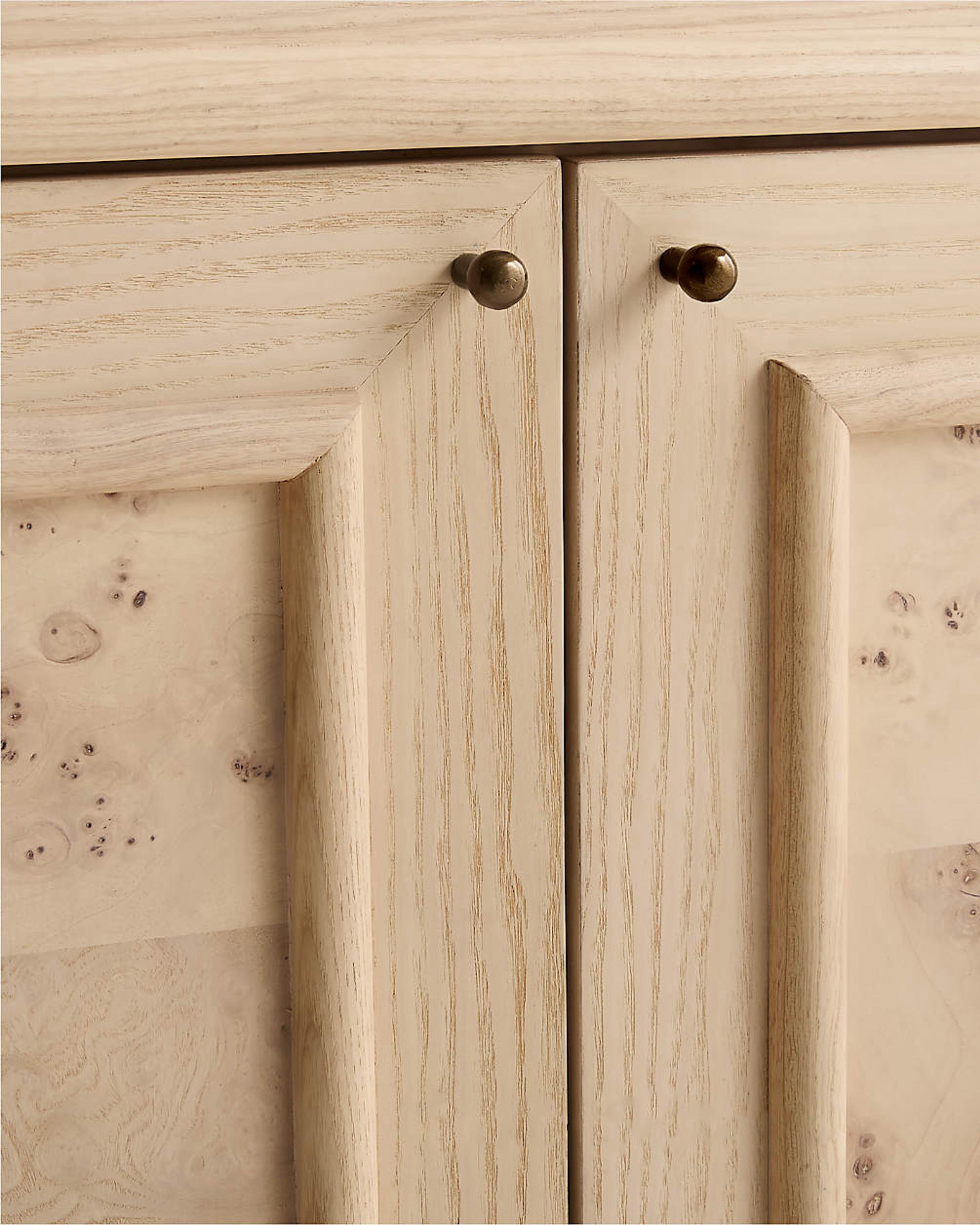 Ashbourne Media Console