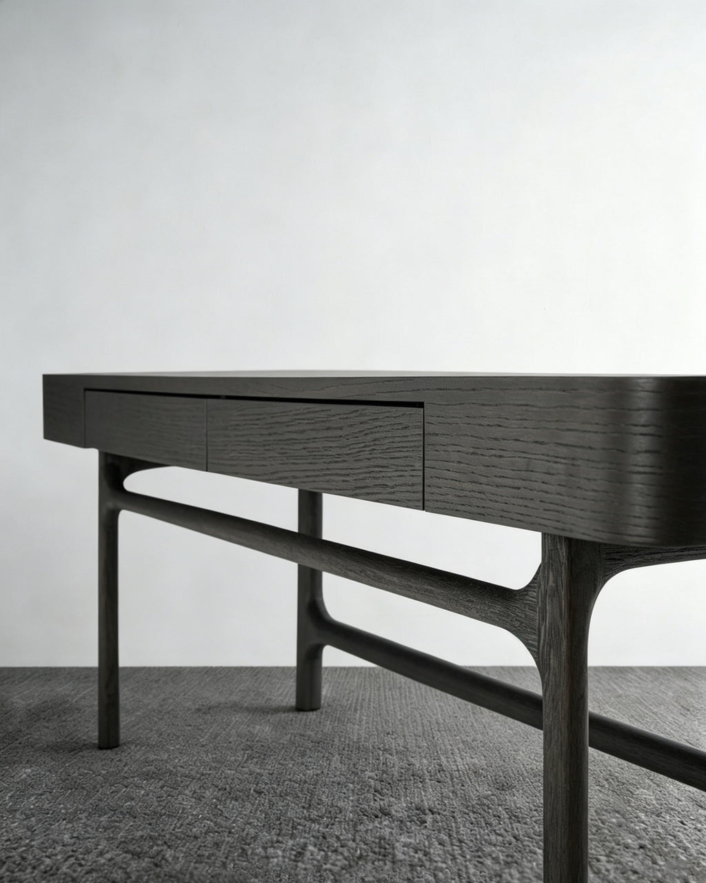 Taro Writing Desk